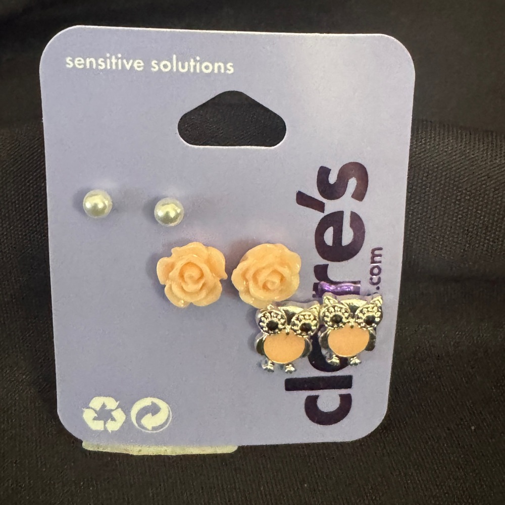 🌻 Claire's Silver and Peach Owl Rose Stud Set Sensitive Ears